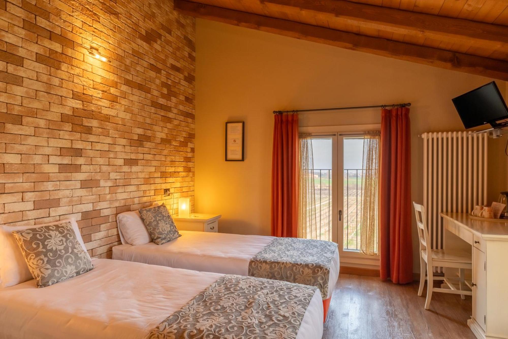 Agriturismo La Razza ريجّو إيميليا المظهر الخارجي الصورة